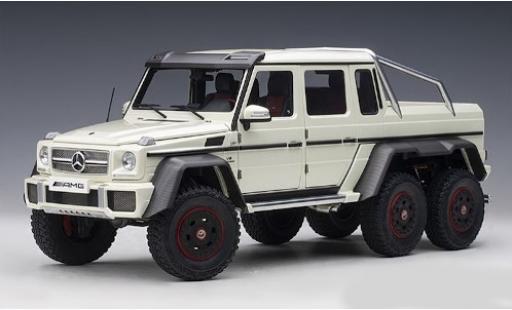 Miniature Mercedes Classe G 1/18 AUTOart G63 AMG 6x6 matt-blanche 2013 Mercedes Classe G 1/18 AUTOart G63 AMG 6x6 matt-blanche 2013 miniature