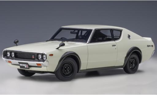 Miniature Nissan Skyline 1/18 AUTOart 2000 GT-R (KPGC110) blanche RHD 1973 Nissan Skyline 1/18 AUTOart 2000 GT-R (KPGC110) blanche RHD 1973 miniature