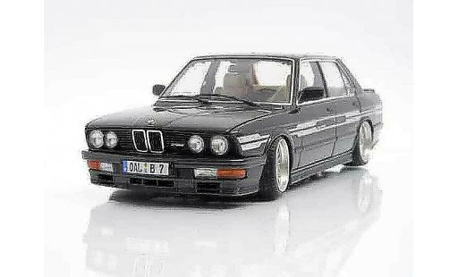 Alpina B7 turbo 1/18 Autoart M i alpina b7 e28 m miniature