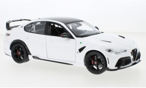 Miniature Alfa Romeo Giulia 1/18 Burago GTAm metallise blanche 2020 Alfa Romeo Giulia 1/18 Burago GTAm metallise blanche 2020 miniature