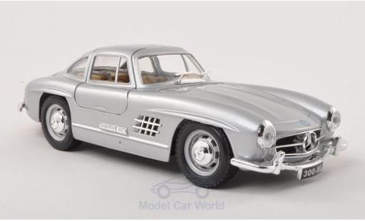Miniature Mercedes 300 SL 1/24 Burago SL (W198) grise 1954 Mercedes 300 SL 1/24 Burago SL (W198) grise 1954 miniature