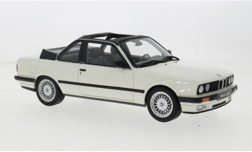 Bmw 325 1/18 Ottomobile i (E30) TC2 blanche 1:18 miniature