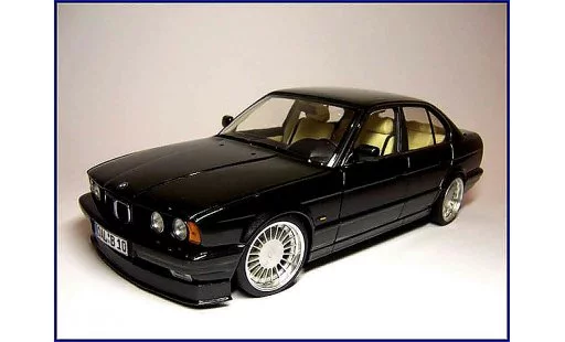 Alpina B10 3.5 1/18 Minichamps 1988 i alpina b10 miniature