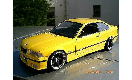 Bmw M3 coupe 1/18 Ut Models jaune E36 jantes ac schnitzer 18 pouces miniature