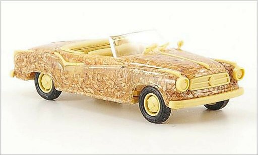 Borgward Isabella cabriolet 1/87 Busch Holzoptik miniature