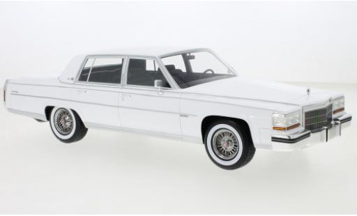 Miniature Cadillac Fleetwood 1/18 BoS Models Brougham blanche 1982 Cadillac Fleetwood 1/18 BoS Models Brougham blanche 1982 miniature
