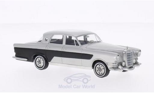 Miniature Mercedes Classe G 1/43 BoS Models Ghia 300C Berlina grise/noire 1956 Mercedes Classe G 1/43 BoS Models Ghia 300C Berlina grise/noire 1956 miniature