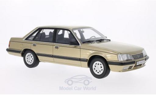 Miniature Opel Senator 1/18 BoS Models A2 3.0 CD metallise beige 1984 Opel Senator 1/18 BoS Models A2 3.0 CD metallise beige 1984 miniature