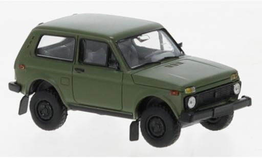 Miniature Lada Niva 1/87 Brekina vert 1975 Lada Niva 1/87 Brekina vert 1975 miniature