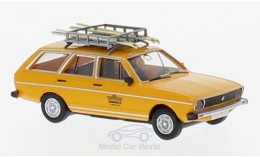 Miniature Volkswagen Passat 1/87 Brekina Variant Völkl Testski-Team Volkswagen Passat 1/87 Brekina Variant Völkl Testski-Team miniature