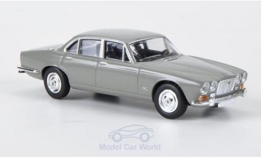 Jaguar XJ 6 1/87 Brekina 6 grise miniature