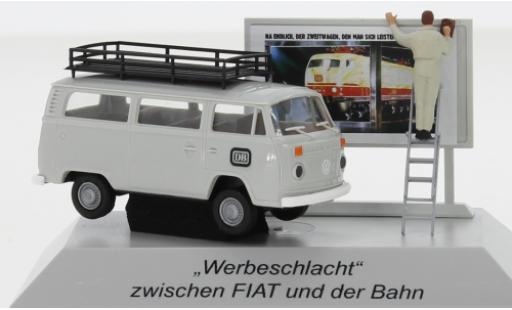 Volkswagen T2 1/87 Brekina Kombi DB 1973 avec Plakatwand miniature