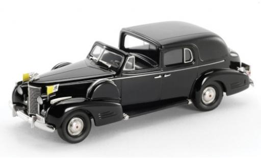 Miniature Cadillac V16 1/43 Brooklin Series 90 Fleetwood Town Car noire 1938 Edizioni Musei Vaticani Cadillac V16 1/43 Brooklin Series 90 Fleetwood Town Car noire 1938 Edizioni Musei Vaticani miniature