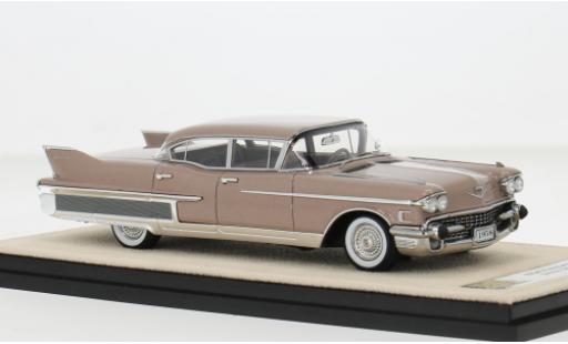 Cadillac Fleetwood 1/43 Stamp Models Sixty Special rose 1958 1:43 miniature