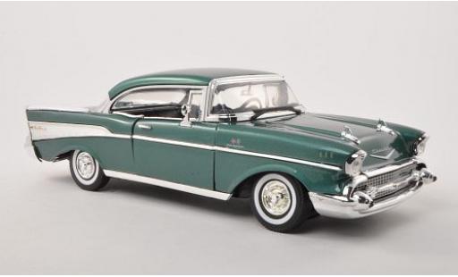 Miniature Chevrolet Bel Air 1/18 Motormax verte 1:18 Chevrolet Bel Air 1/18 Motormax verte 1:18 miniature