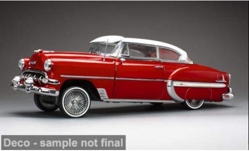 Chevrolet Bel Air 1/18 Sun Star rouge/blanche 1954 1:18 miniature