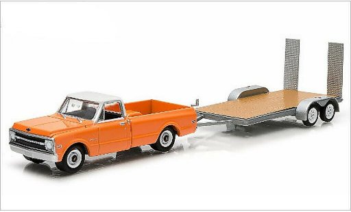 Chevrolet C-10 Pickup 1/64 Greenlight Pick-Up avec 2-Achs-Flachbetthanger 1969 miniature