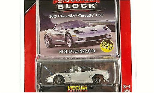 Chevrolet Corvette Coupe 1/64 Greenlight C6 CSR grise avec noireen bandes 2009 miniature