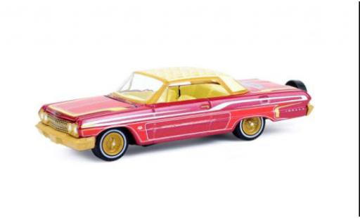 Chevrolet Impala 1/64 Greenlight Lowrider pink/jaune 1963 1:64 miniature