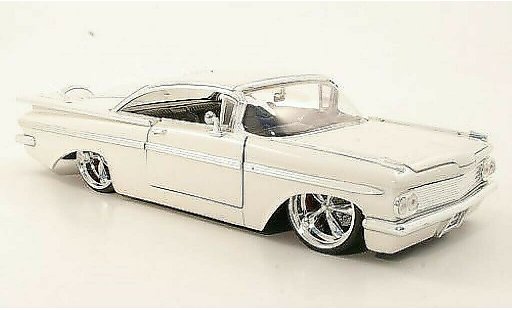 Chevrolet Impala tuning 1/24 Jada Toys blanche 1959 miniature