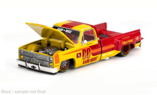 Chevrolet Silverado 1/64 Mini GT Dually Kaido Racing Team V1 jaune/rouge 1980 1:64 miniature