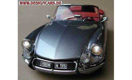 Citroen DS 19 1/18 Sun Star palm beach avec eclairage miniature