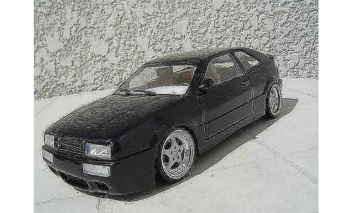 Volkswagen Corrado VR6 1/18 Revell jantes porsche miniature