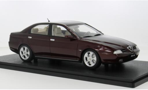 Miniature Alfa Romeo 166 1/18 Cult Scale Models Super 3.0 rouge 1998 1:18 Alfa Romeo 166 1/18 Cult Scale Models Super 3.0 rouge 1998 1:18 miniature