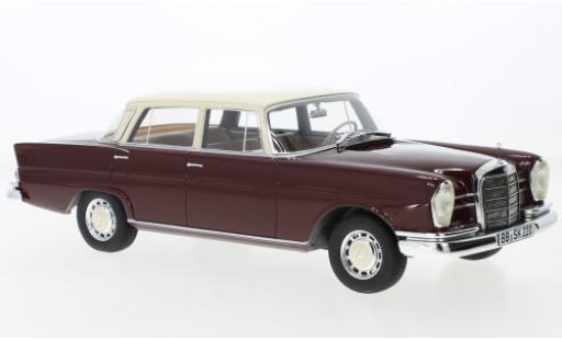 Miniature Mercedes 220 1/18 Cult Scale Models SE (W111) rouge/beige 1959 Mercedes 220 1/18 Cult Scale Models SE (W111) rouge/beige 1959 miniature