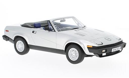 Miniature Triumph TR7 1/18 Cult Scale Models DHC d RHD 1980 Triumph TR7 1/18 Cult Scale Models DHC d RHD 1980 miniature