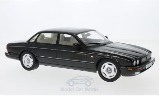 Miniature Jaguar XJ 1/18 Cult Scale Models R (X300) metallise noire RHD 1995 Jaguar XJ 1/18 Cult Scale Models R (X300) metallise noire RHD 1995 miniature