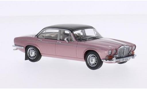 Miniature Daimler Double Six 1/43 Matrix Van rose 1:43 Daimler Double Six 1/43 Matrix Van rose 1:43 miniature