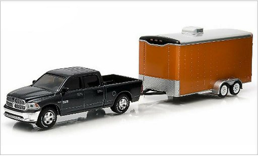 Dodge RAM pickup 1/64 Greenlight 1500 avec 2-Achs-Autotransporthanger 2014 miniature