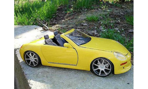 Mercedes Classe SLK Base 1/18 Maisto prototype concept car boxter miniature