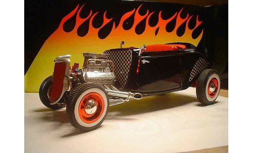 Ford 1934 Hot Rod 1/18 Ertl roadster miniature