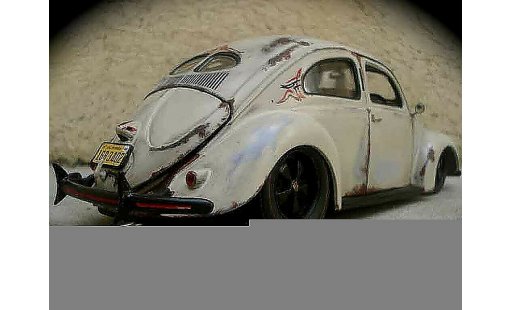 Volkswagen Kafer Base 1/18 Maisto split 1951 old school miniature