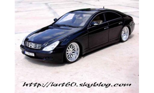 Mercedes Classe CLS Base 1/18 Maisto german look miniature