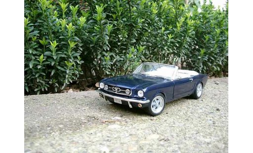 Ford Mustang Convertible 1/18 Jouef cabriolet bleue miniature