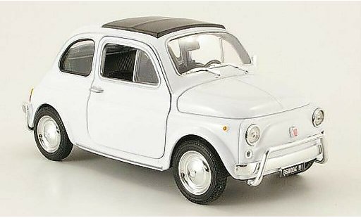 Fiat 500 Classique 1/24 Welly blanche miniature