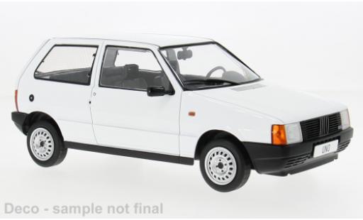 Fiat Uno 1/18 MCG blanche 1984 1:18 miniature