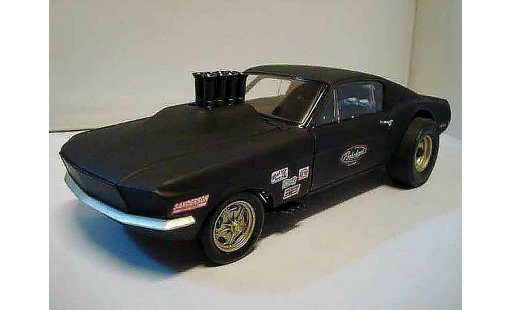 Ford Mustang Gasser 1/18 GMP drag pork chop flat black miniature
