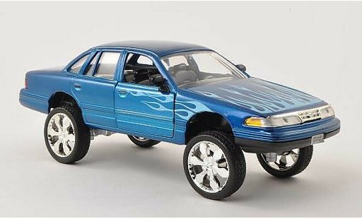 Ford Crown Victoria 1/24 Motormax Tuning bleu avec Dekor 1998 miniature
