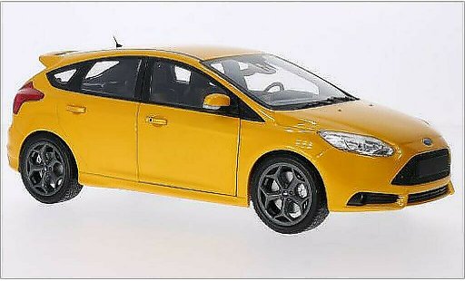 Ford Focus ST 1/18 Minichamps MkIII metallise orange 2011 miniature