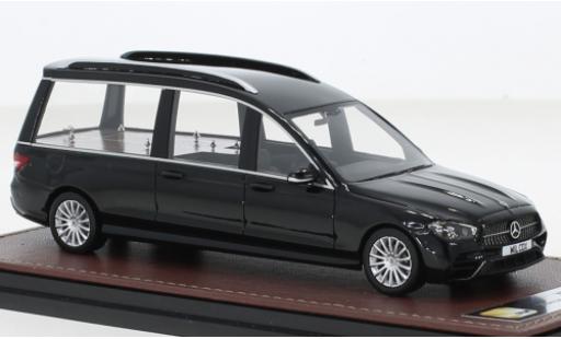 Miniature Mercedes CLA 1/43 GLM E- Class Wilcox Hearse noire 2022 Mercedes CLA 1/43 GLM E- Class Wilcox Hearse noire 2022 miniature