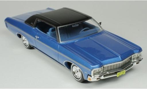 Miniature Chevrolet Impala 1/43 Goldvarg Collections Custom Coupe metallise bleue/matt-noire 1970 Chevrolet Impala 1/43 Goldvarg Collections Custom Coupe metallise bleue/matt-noire 1970 miniature