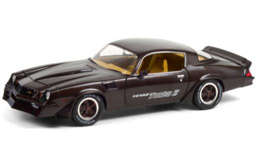 Chevrolet Camaro 1/18 Greenlight Z28 Yenko Turbo Z metallise marron/Dekor 1981 miniature