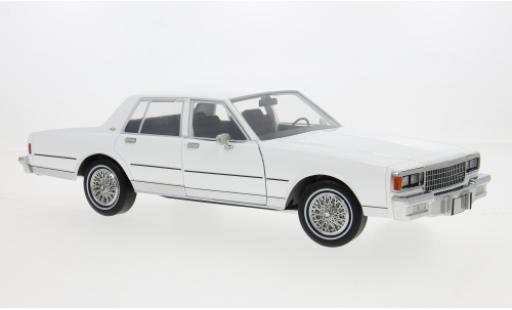 Chevrolet Caprice Classic 1/18 Greenlight blanche 1983 1:18 miniature