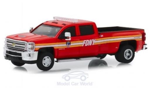 Miniature Chevrolet Silverado 1/64 Greenlight 3500HD FDNY 2018 Chevrolet Silverado 1/64 Greenlight 3500HD FDNY 2018 miniature