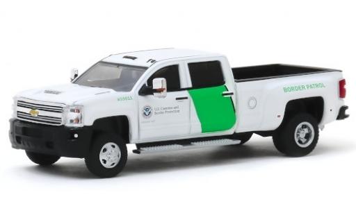 Miniature Chevrolet Silverado 1/64 Greenlight 3500HD U.S. Border Patrol 2018 Chevrolet Silverado 1/64 Greenlight 3500HD U.S. Border Patrol 2018 miniature