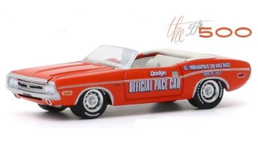 Miniature Dodge Challenger 1/64 Greenlight Cabriolet orange/Dekor Official Pace Car 1971 55th Indianapolis 500 Mile Race Dodge Challenger 1/64 Greenlight Cabriolet orange/Dekor Official Pace Car 1971 55th Indianapolis 500 Mile Race miniature
